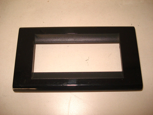 Placca nera bticino living - placca,